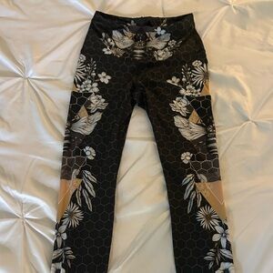 Yoga Democracy HoneyBee Yoga Leggings